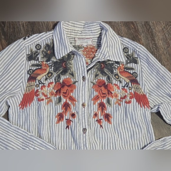 Johnny Was Workshop Button Down Shirt Lot of 2 Size Small - Picture 8 of 15